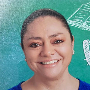Meet your Posher, Claudia